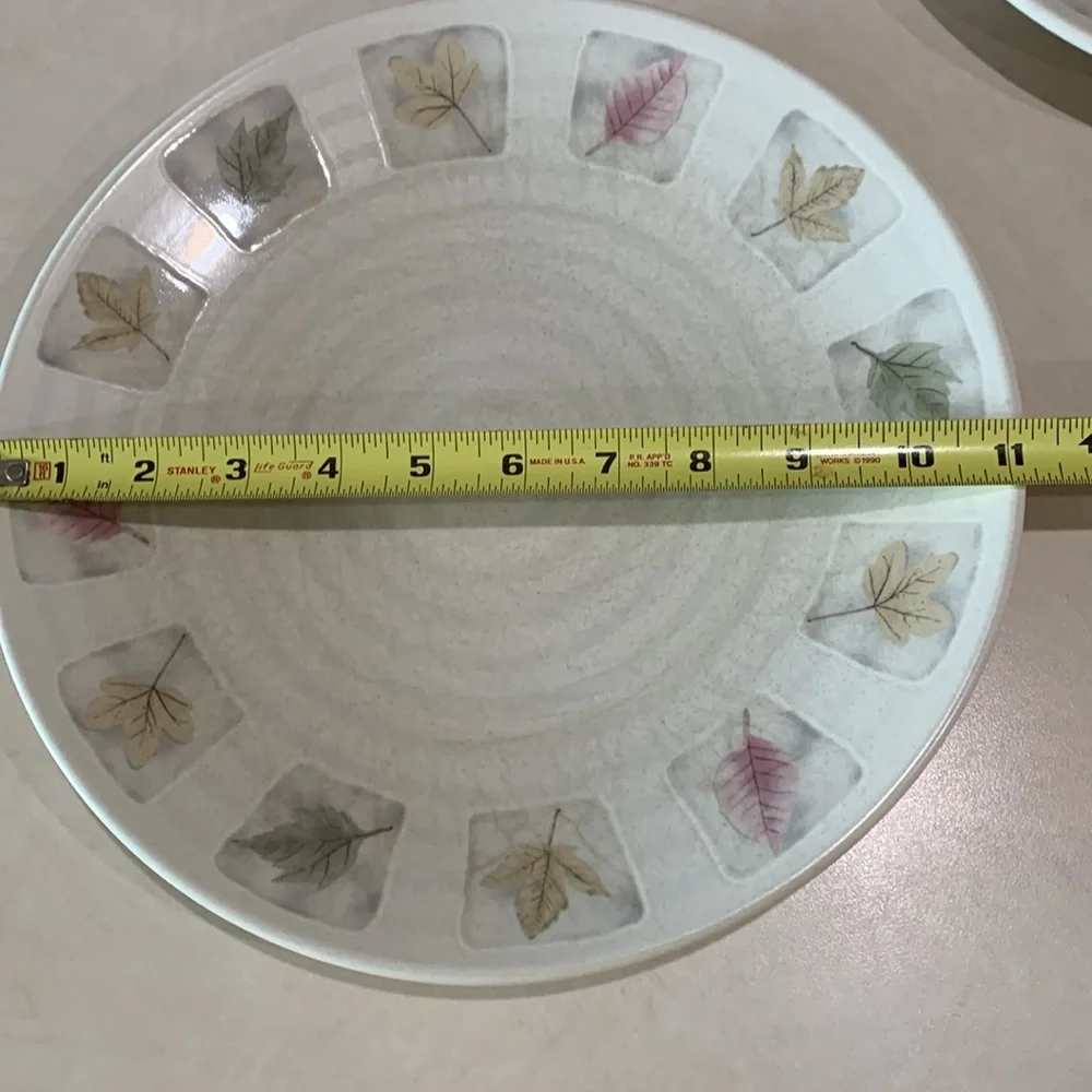 Mikasa Woodland High Fired Leaf Pattern Dinner Plates. Set of 2.